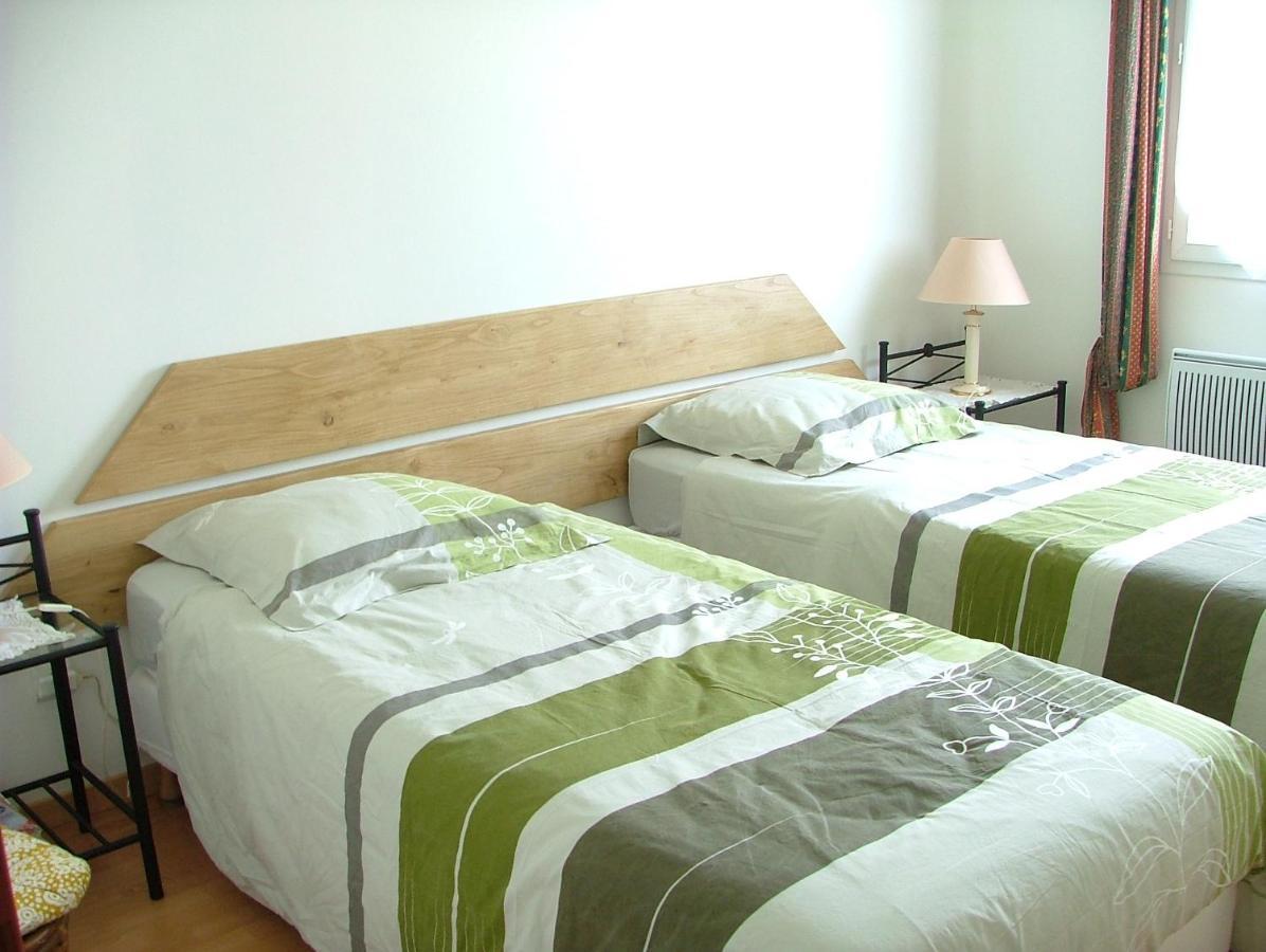 Bed and Breakfast Les Enselmes Montagnieu  Exterior foto
